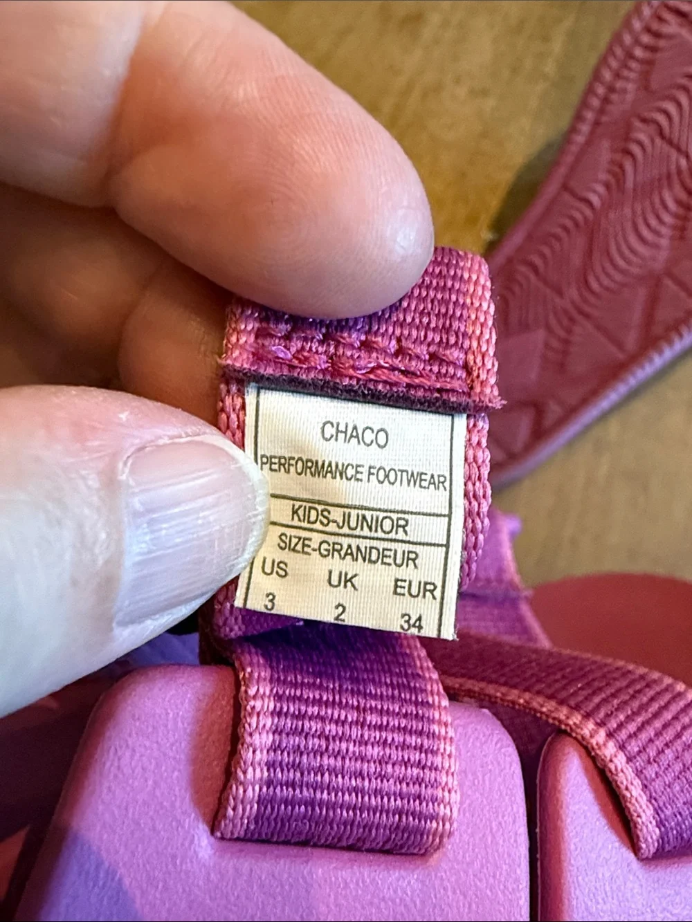 Chaco Chillos Kids Sz 3 Fuschia Adjustable Slide Sandals Beach Outdoors Summer